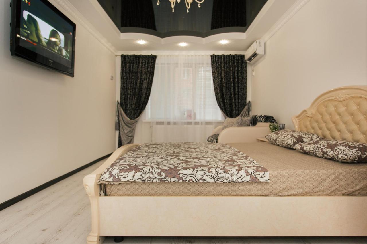 De Luxe Apartments Centr Illinskaya Sumy Exterior foto